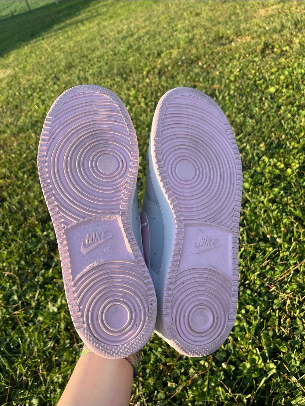 Nike Low-Top Sneakers in White, Light Gray & Pale Pink - Picture 5 of 7